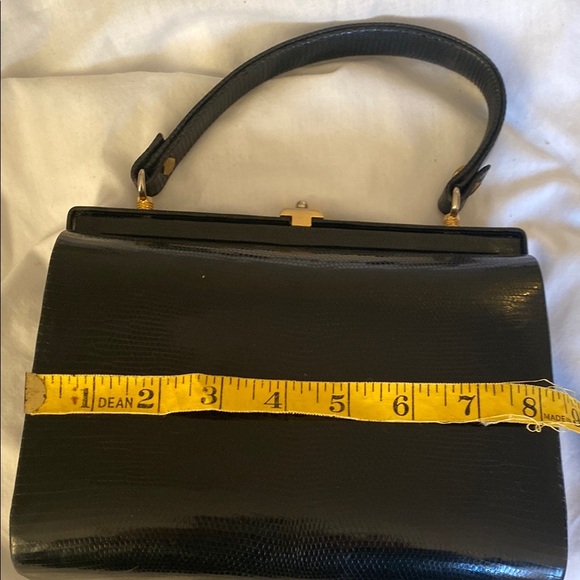 Vintage Elegant Luxury Black Handbag - Picture 4 of 10